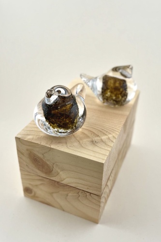 Klaasist lind, kuldpruun